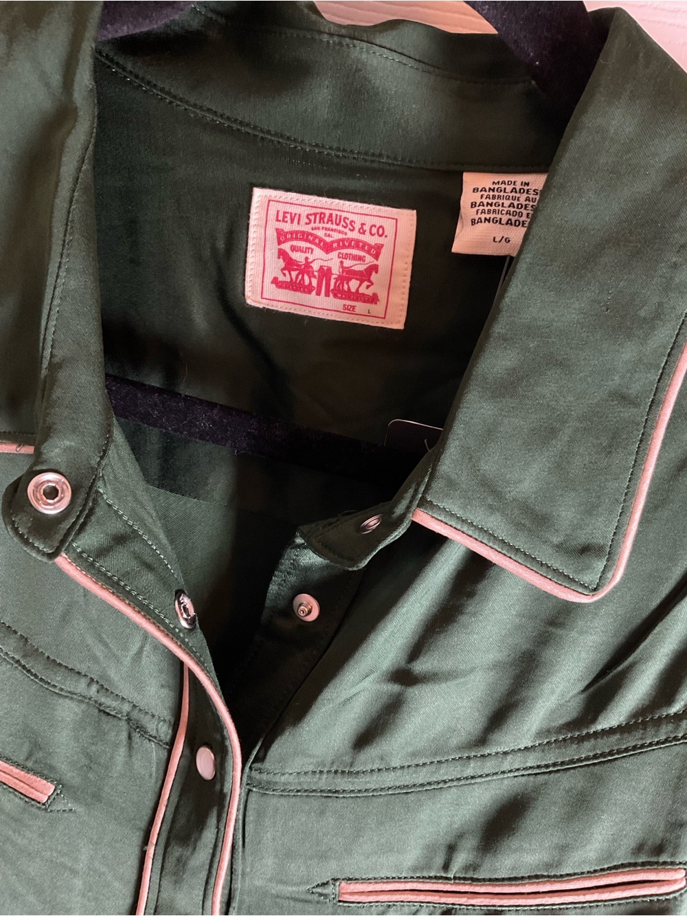 Levi’s Green Satin Viscose Ultimate Western Shirt Contrast Piping Snap Front L - Picture 5 of 8